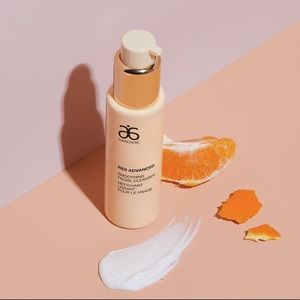 Arbonne RE9 Advanced Smoothing Facial Cleanser